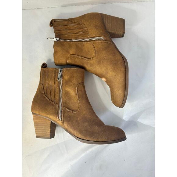 DV by Dolce Vita Caitie Booties Tan Size 8 - Picture 1 of 7